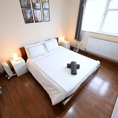 Lovely 1 Bedroom Flat Hoxton Shoredicth Old Street ลอนดอน ภายนอก รูปภาพ